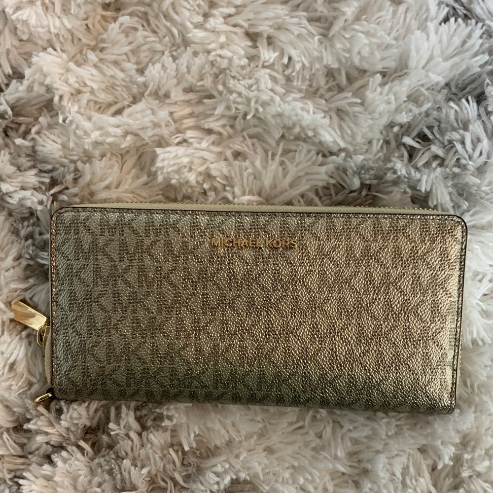 Michael Kors Gold Wallet